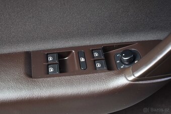 Volkswagen Passat 2.0 TDI COMFORTLINE DSG TAŽNÉ - 11
