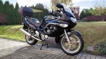 SUZUKI GSX 750 F - 11