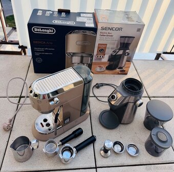 PÁKOVÝ KÁVOVAR DELONGHI + MLÝNEK NA KAFE - 11