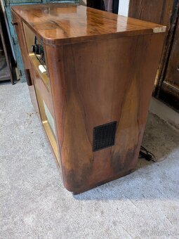 Gramorádio Supraphon model LE58 - 11