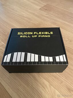 NOVÉ Elektrické piano rolovací s 61 klávesami + reproduktor - 11