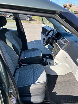 ŠKODA ROOMSTER 1. 4 MPI SERVISNÍ KNIHA - 11