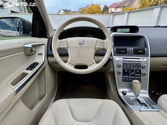 Volvo XC60, 2.4D5,MOMENTUM,2.MAJ,SERVIS.KN - 11