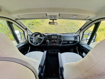 Prodám obytné auto s alkovnou Elnagh Baron 6+6, odpočet DPH - 11