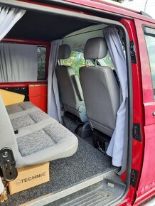 VW Transporter T5 s přestavbou na kempování - 11