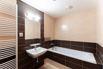 Byt 1+kk s vlastní zahrada, OV,  Vrchlabí centrum - 11