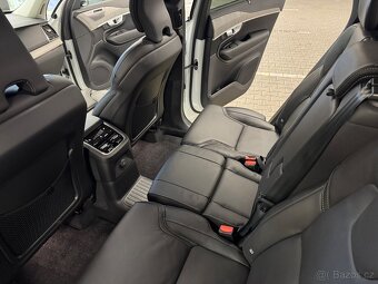 Volvo XC90 T8 Recharge Plus Dark ČR DPH 2025 - 11