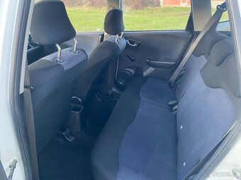 Honda jazz 1.2i 66kw,rok:12/2010,naj:129tkm,klima,alu - 11