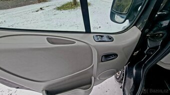 Trafic 1.9dci,74kw, 9mist - 11