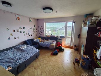Prodej trojgeneračního domu, pozemek 1122 m2 - 11