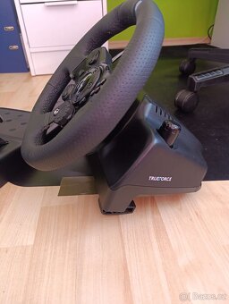 Logitech G923 herní volant + řadící páka - 11