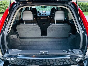 Volvo XC90 2.4 D5 4x4 AUT R-DESIGN FACELIFT NEZÁVISLE TOPENÍ - 11