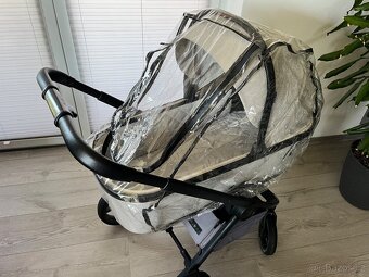 Venicci Tinum s autosedačku a Isofix základnou - 11