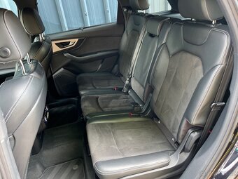 Audi Q7 3.0 TDI 200kW / S LINE / Black Edition / 7míst / DPH - 11