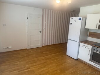 Prodej bytu 2+kk, Praha-Kbely se zahradou - luxusní bydlení - 11