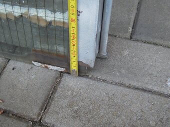 Střešní výlezové okno - výlez ke komínu - 11