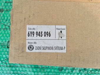 Škoda Fabia světlo pravé + levé zadní  6Y9945095 - 11