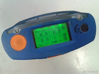 Osobní detektor plynů TETRA GAS DETECTOR - 11
