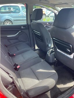 Prodám červený Ford C-MAX kombi, 1.6, nebouraný - 11