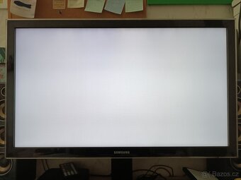Funkční televize SAMSUNG 32“ (80 cm) + stojan TV - 11