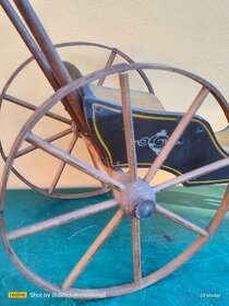 Starožitný kočárek pro panenky č. 1 - 11