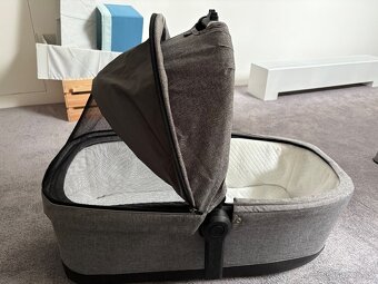 Thule Sleek - 11