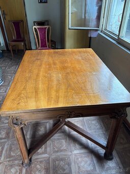 Starožitný nábytek - 11