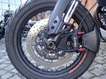 MOTO GUZZI  V 85 TT - 11