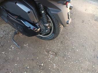 Peugeot Metropolis 400 rv. 2019 Stačí řidičák skupiny B  - 11
