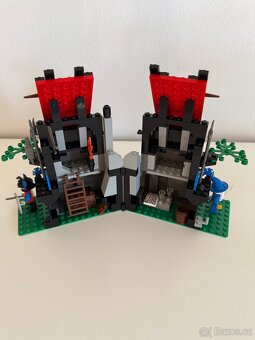 LEGO Piráti + hrady - 11