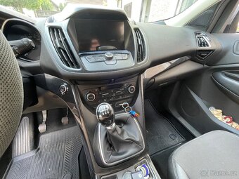 Ford Kuga Titanium 1,5 EB 110 kW, tažné zařízení - 11