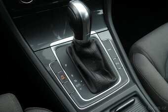 Volkswagen Golf VII Variant 1.6 TDI 85 kW , ACC, ČR, Tažné - 11