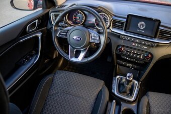 Kia Ceed SW 1.4 T-GDi Gold / AJ NA SPLÁTKY/ - 11