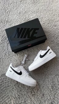 Nike Air Force 1 Low Supreme White Black - 11