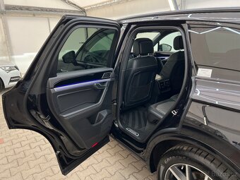 Volkswagen Touareg 3.0TDi,210kW,4x4,R-Line,Vzduch,LED,tažné - 11