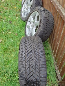 Originál AUDI ALU kola R17 + zánovní zimní pneu 245/45 - 11