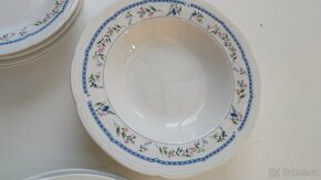 Porcelánové talíře, šálky,talířová souprava - 11