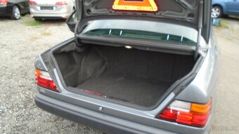 Mercedes-Benz 124, E 260,automat,klima,118kW - 11