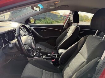 HYUNDAI I30 1.6 CRDI 81 KW ČR KLIMA SENZORY PO SERVISU - 11