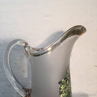 starožitná souprava malovaného skla džbán a sklenice - 11