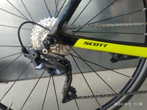Prodám silniční carbon kolo Scott - 11