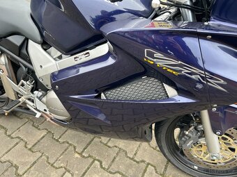 Honda VFR 800 VTEC 2002 - 11