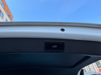 Škoda Octavia 3 2.0 TDI 110kW DSG Tažné Webasto Navi Kamera - 11