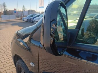 Berlingo 1,6 HDi 110 FAP Multispace - 11