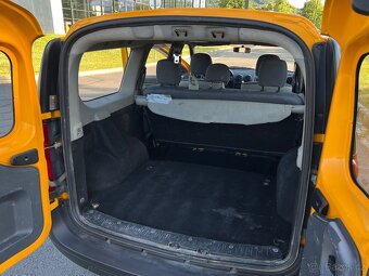 Prodám Dacia Logan MCV 1.4 MPI 55 kW, Moc pěkný stav, tažné - 11