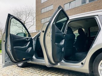 Mazda 6 2.0i 121KW BENZIN MANUÁL VÝHŘEV SENZORY PĚKNÝ STAV - 11