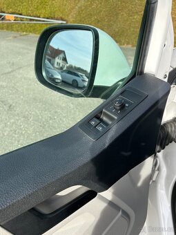 VW T6 2.0 TDI Sanitní vůz DSG - 4x4 - 11