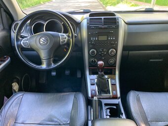 Suzuki Grand Vitara 2.0i Comfort+ benzín 103kw - 11