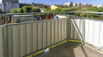 Slunný byt 1+1 s balkonem u Jihočeské univerzity, po rekonst - 11