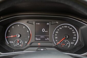 Volkswagen T-Roc 1.0 TSI BMT Style - 11